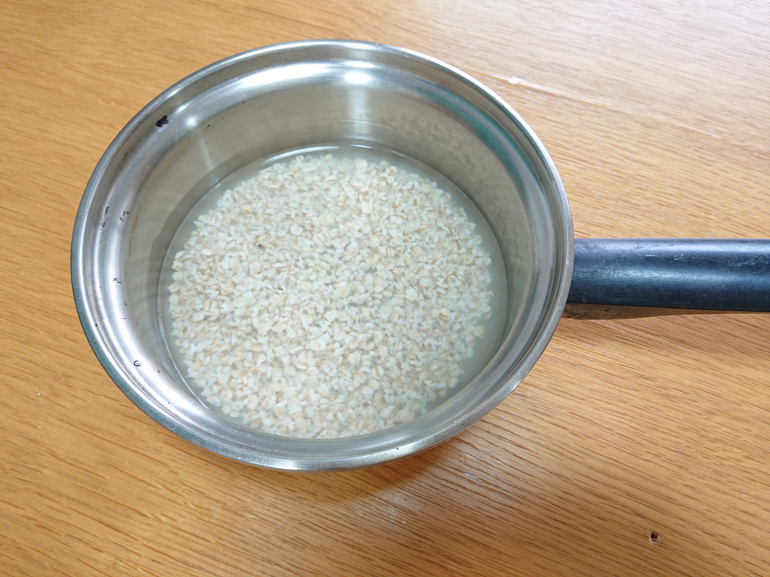 オートミールのお粥づくり